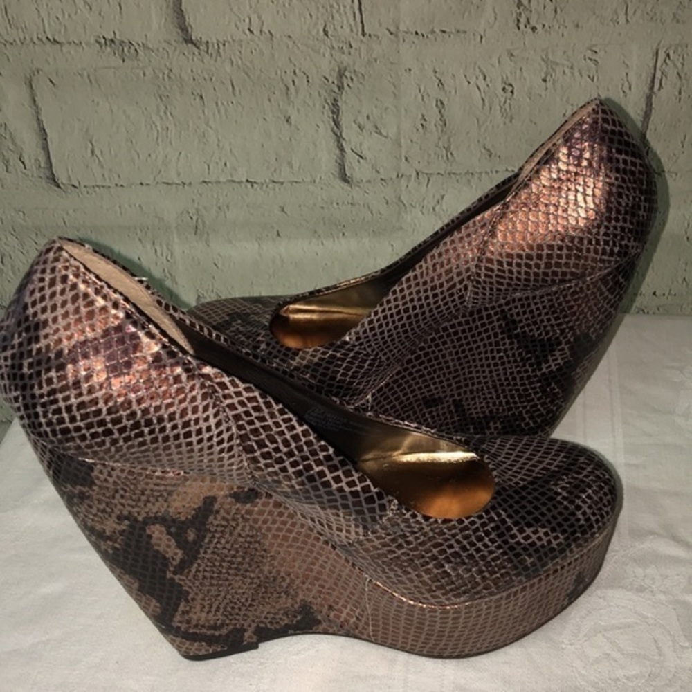 Carlos by Carlos Santana snake print wedges